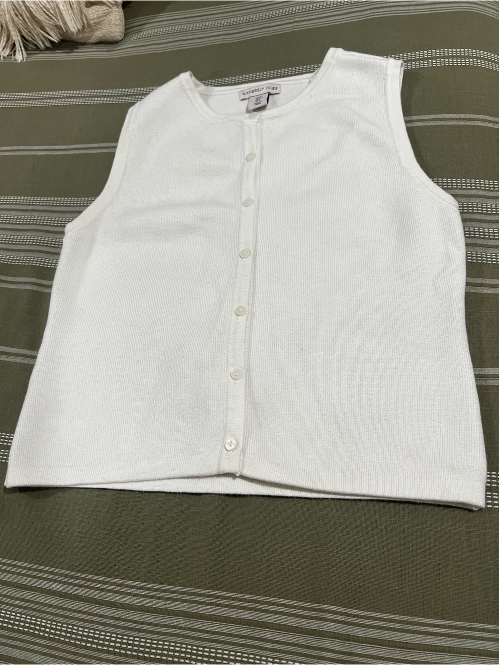 Sincerely Jules White Button-Front Knit Tank